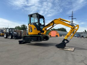 Komatsu PC27MR 11208